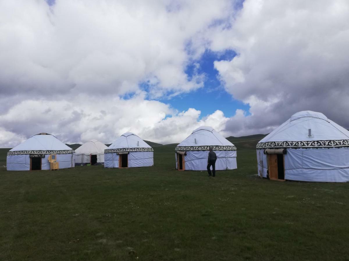 Yurt Camp Muras In Song Kol Lake Hotel Kochkor Esterno foto