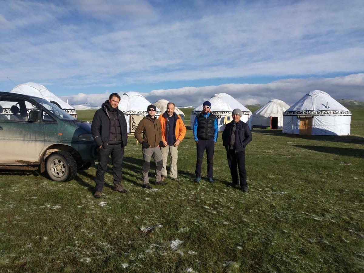 Yurt Camp Muras In Song Kol Lake Hotel Kochkor Esterno foto