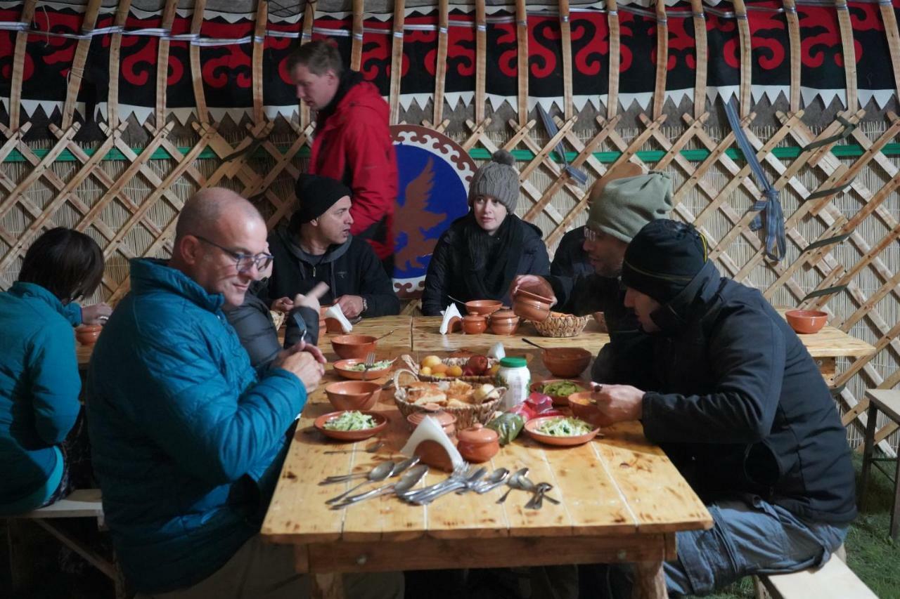 Yurt Camp Muras In Song Kol Lake Hotel Kochkor Esterno foto